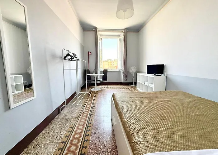 Free Parking 5 Minutes From The Station La Spezia